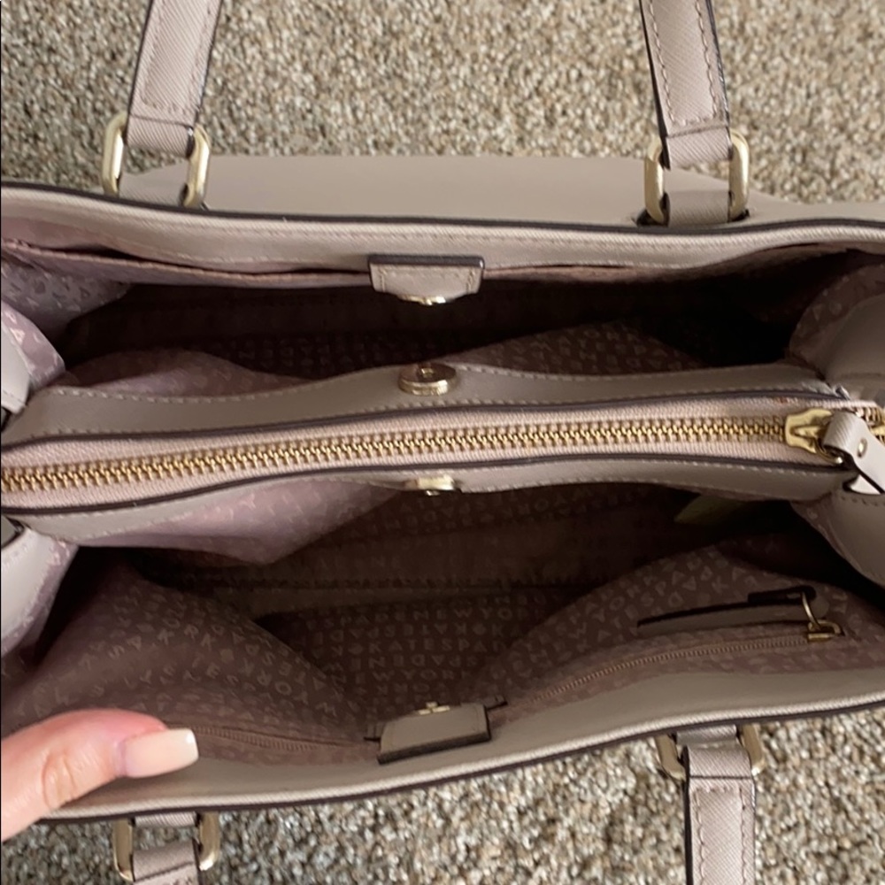 Kate Spade Purse - Picture 4 of 8